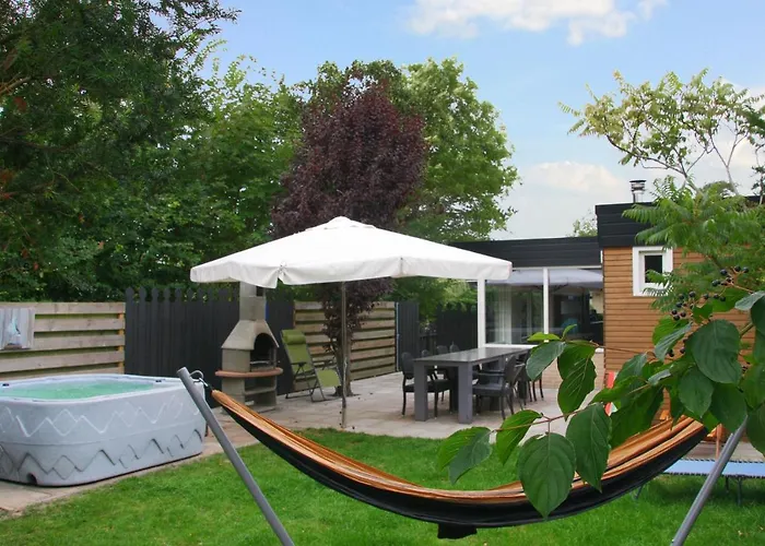 De Gouden Vink Semesterbostad Sint Maartensvlotbrug