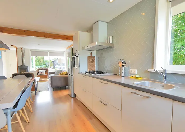 Semesterbostad De Gouden Vink Sint Maartensvlotbrug