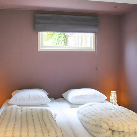 Vakantiehuis De Gouden Vink Sint Maartensvlotbrug